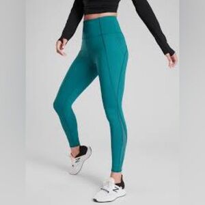 Athleta Lightning Stash Pocket Tight